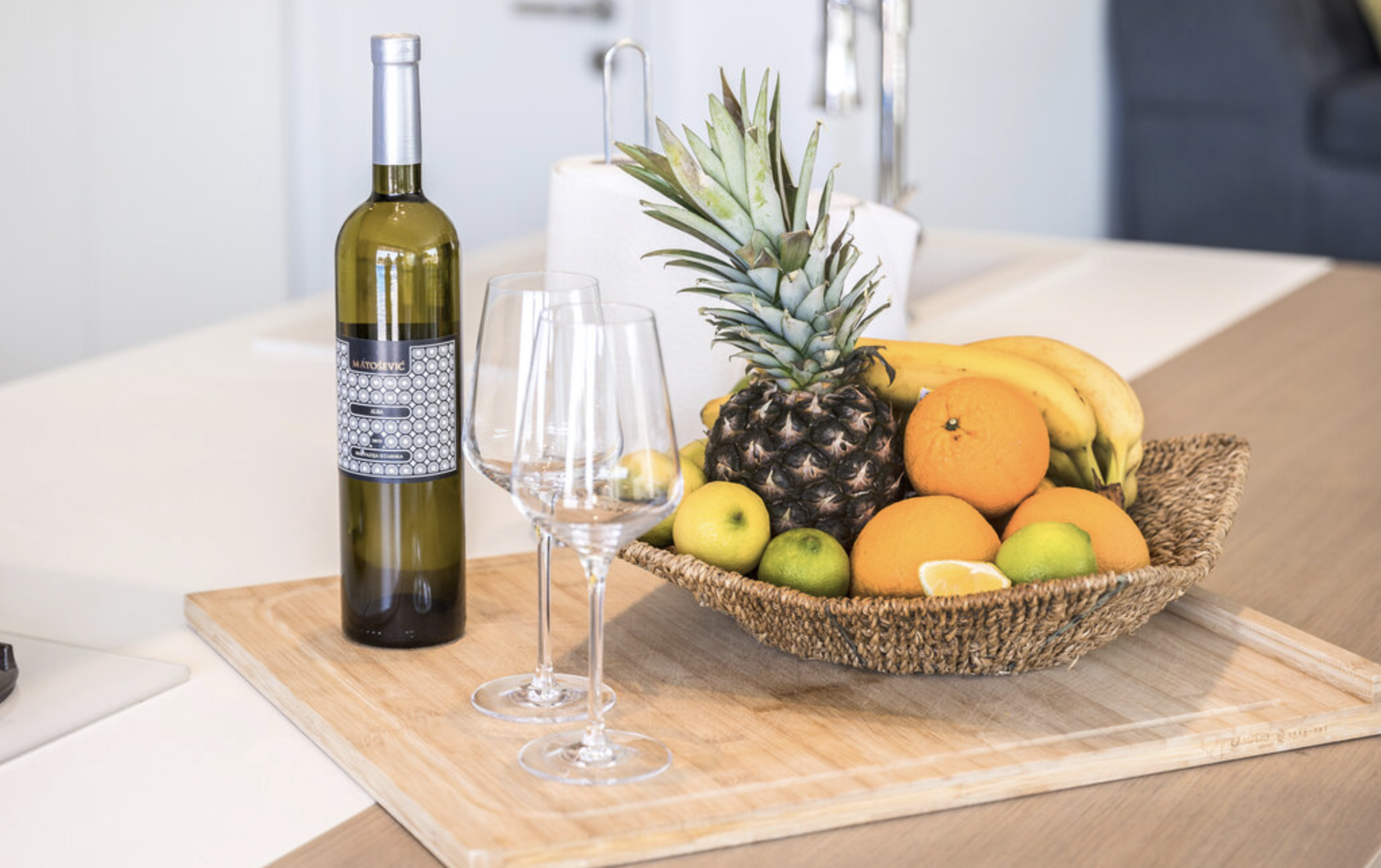 Fruit and dining detail at Villa Mia